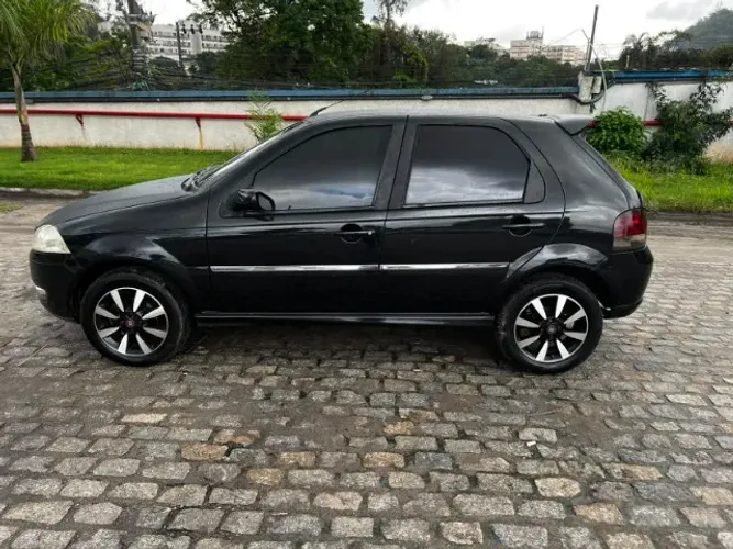 Fiat Palio Essence 1.6 Flex 16V 5P 2011