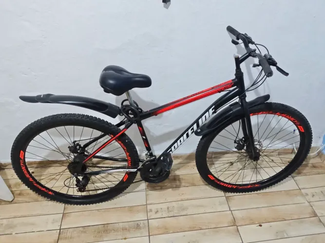 Bike Semi nova comprada a 6 meses usei só 3 vezes