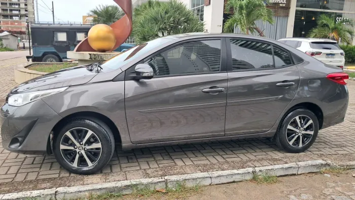Toyota Yaris XS Connect Sedan 1.5 Flex 16V AUT 2021