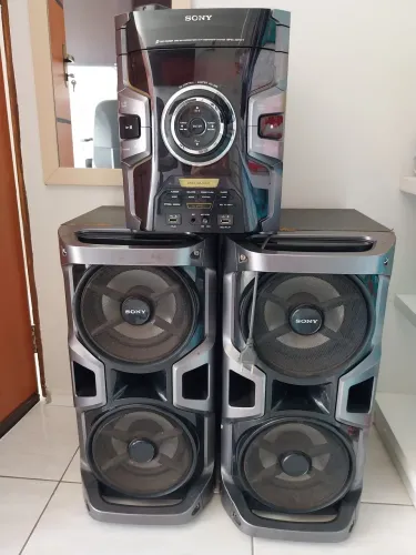 Mini system  marca Sony potencia 1.100 RMS, reproduz Cds(Cd/cd-Rw) é arquivos MP3  funçãoM