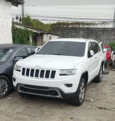 Sucata jeep grand Cherokee 2013 2014 2015 2016