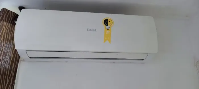 Vendo central 12mil btu elgin semi nova