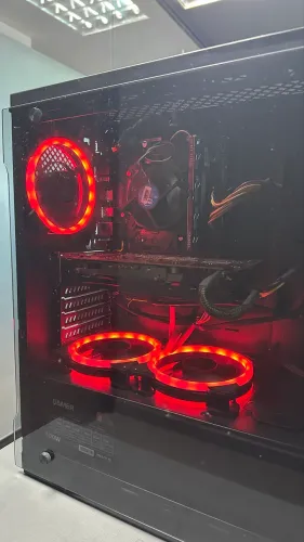 PC Gamer RX570 i5-9400 16GB RAM HD 2TB 500GB SSD