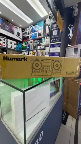 Controladora DJ - Numark Mixstream Pro + (Produto Novo)
