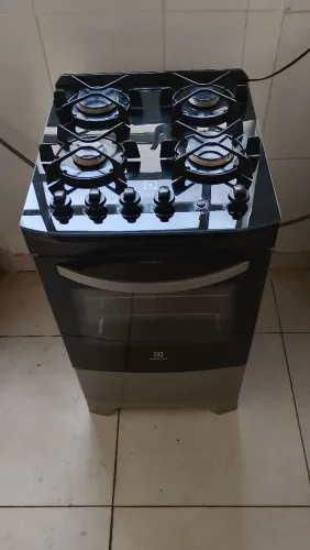 FOGÃO ELECTROLUX 4 BOCAS COM TAMPO DE VIDRO