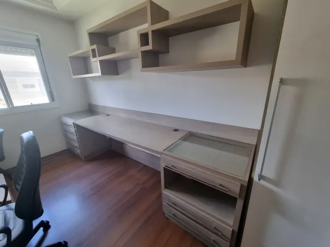 Bancada com 2 gaveteiros Adaptável a qualquer espaço 