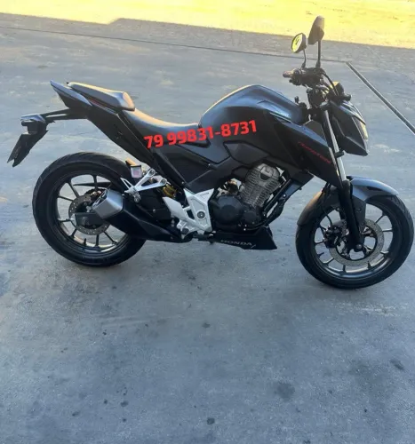 CB Twister 300F 2024 - Impecável sem detalhes