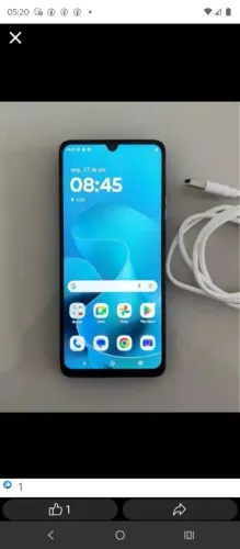 Vende se um celular 