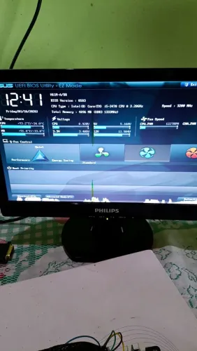 Placa mãe Asus h61m