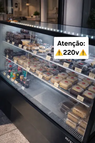 Balcão Refrigerado Refrimate - 10 Meses de Uso - Motivo: Fechamento de Loja. R$ 6.990,00