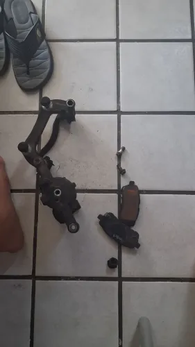Pinça de freio Ford ka 2017 1.0 3 cilindros completa!!