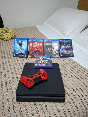 Vendo PS4 , Playstation 4 de 500gb + controle + 5 jogos
