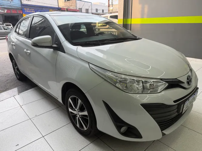 Toyota Yaris XS Connect Sedan 1.5 Flex 16V AUT 2022
