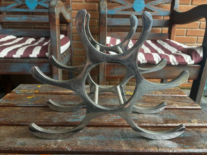Porta Vinhos de Metal para 6 Garrafas - Adega Decorativa