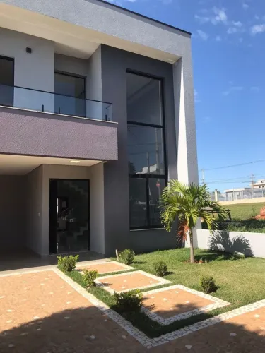 Casa 4 Quartos à Venda no Condomínio Franceschini em Hortolândia