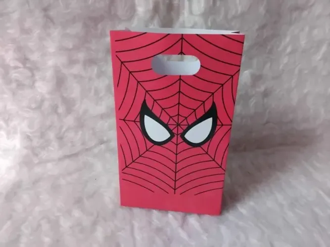 Sacolinhas de papel personalizadas 