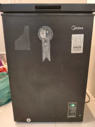 freezer horizontal modelo Midea 100 Litros Preto (Usado)