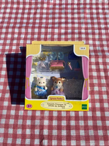 Sylvanian Families - Conjunto Princesas do Jardim da Infância