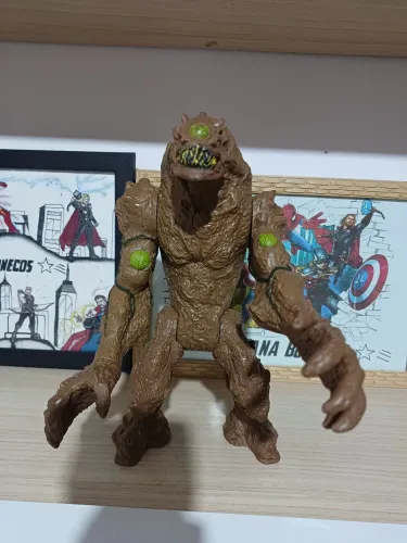 Monstro Maxtill 30cm original marca Hasbro 