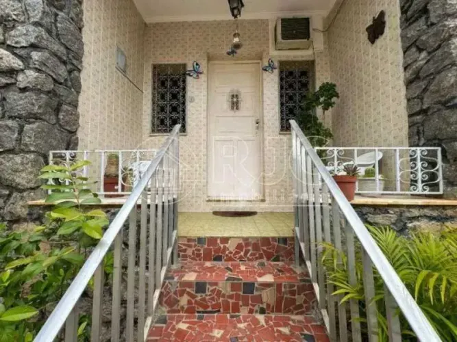 Imóvel para venda possui 80 metros quadrados com 2 quartos em Grajaú - Rio de Janeiro - RJ