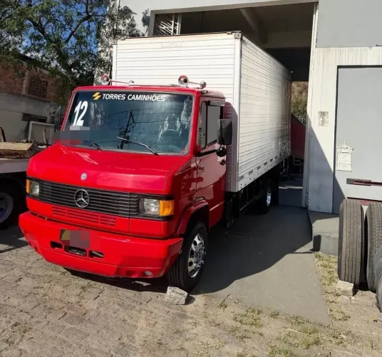 MERCEDES 710