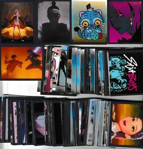 Figurinhas do álbum oficial guerreiras do kpop