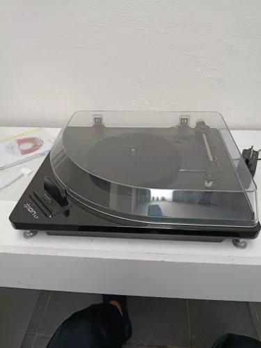 Toca discos e digitalizador Íon ILP