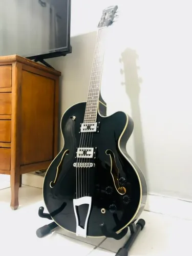 Guitarra semi acústica Strinberg SJS 350 preta (perfeito estado)
