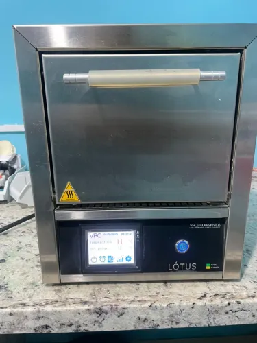 Itens de laboratório protético - prótese dentária 