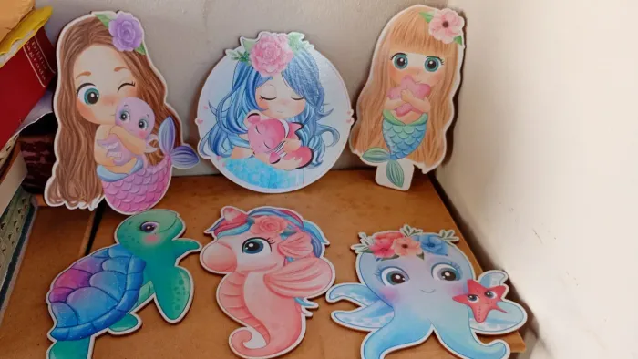 Displays Sereia em MDF
