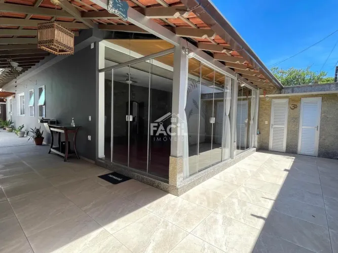 Casa Comercial em Jardim Camburi, Vitória 300m² para Locação