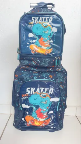 Vendo mochila em ótimo estado