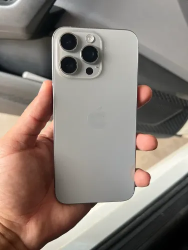 iPhone 15 PRO MAX 256 GB R$3.250 pra hj todo original