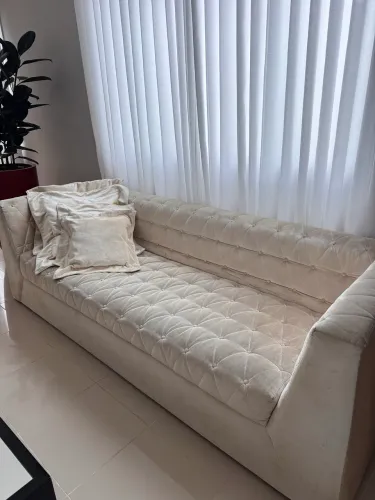 Sofá capitonê 