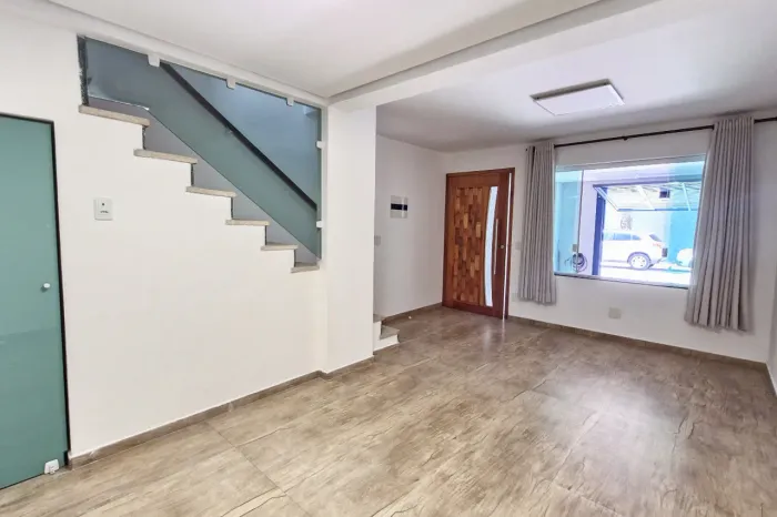 Sobrado para venda em Vila Nilo com 3 quartos, sendo 1 suíte, 117m²
