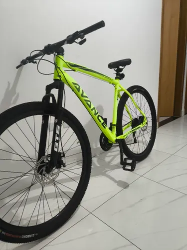 Vendo bicicleta avance aro 29