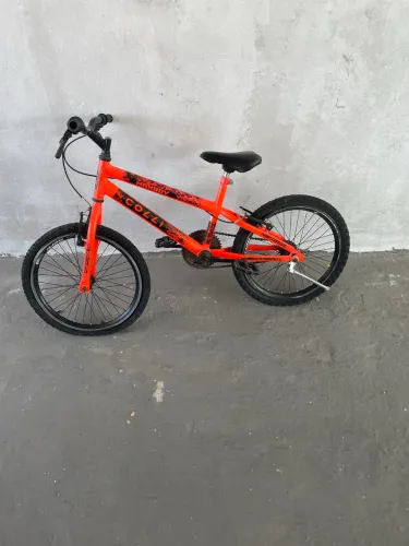 Bicicleta colli aro 20. Pouco usada