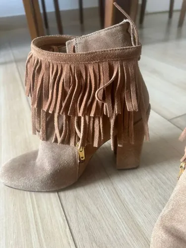 Bota cano curto camurça 36