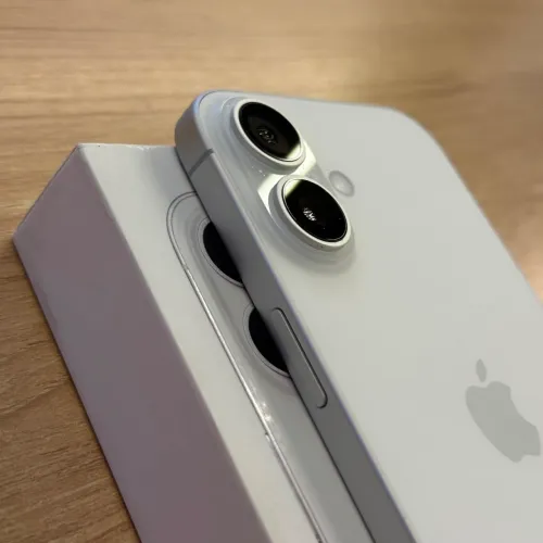 iPhone 16 Branco (NOVO)