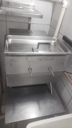 Máquina de bifiar peitos de frango