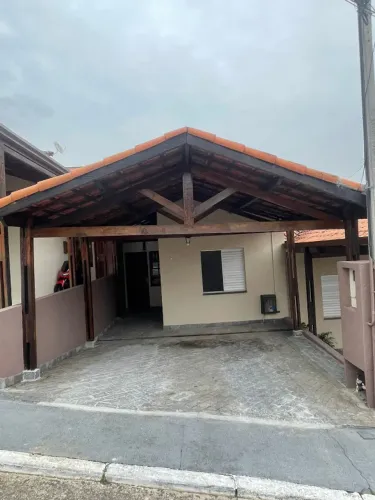Maravilhosa Casa no Condomínio Millenium para Locação em Mogi das Cruzes