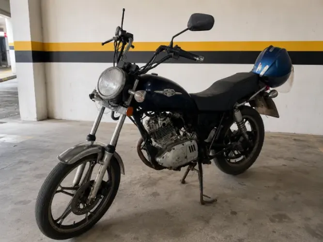 Suzuki Intruder 125 2012/2013 | Para revisão/restauração