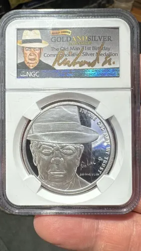 Medalha De Prata 999 COMEMORATIVA 71 ANOS (2012) - Gold & Silver Pawn Lacrada