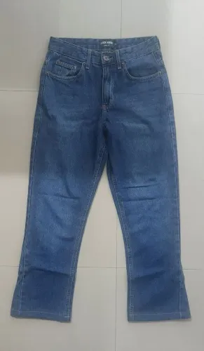 Calça Jeans Flare Clock House