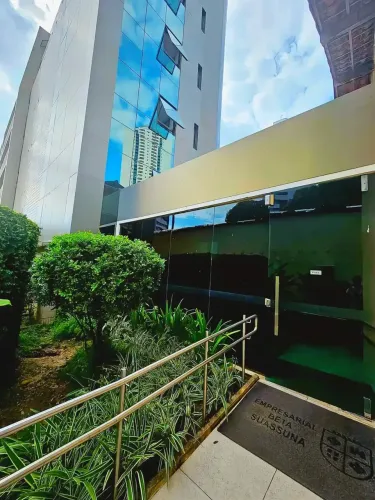 Escritório para aluguel com 122 metros quadrados em Casa Forte - Recife - PE