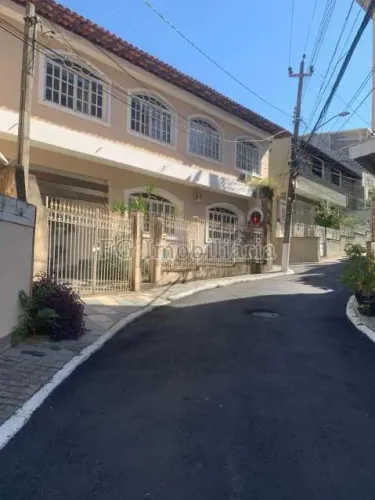 Casa em Condomínio : Duplex / Residencial / Méier
