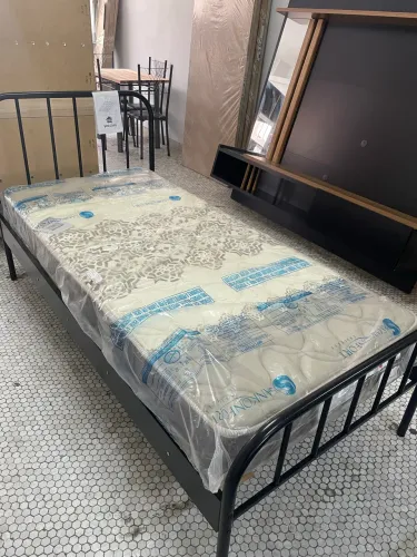 Cama de solteiro em aço tubular SEM O COLCHÃO