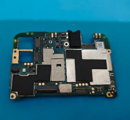 Placa principal com antena preta Asus Zenfone 4 Max ZB555KL, possivelmente danificada