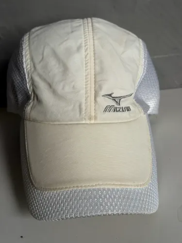 Boné Mizuno branco