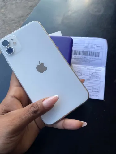 iPhone 11 caixa/nota fiscal